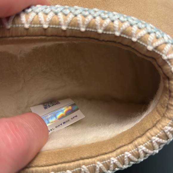 NEW Women's UGG Tazz Slipper SAND - Size 9 Womens US authentic sold out. - Picture 5 of 6